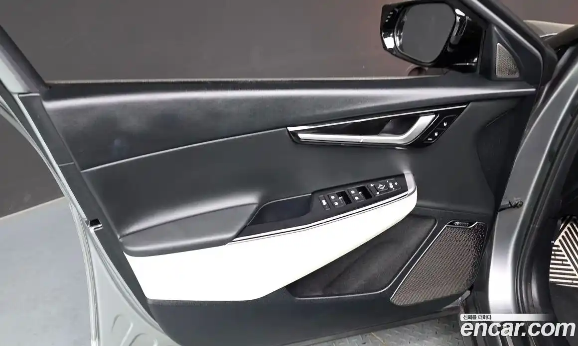 Kia EV6 2023 0.1 автомат (гидро), фото 14