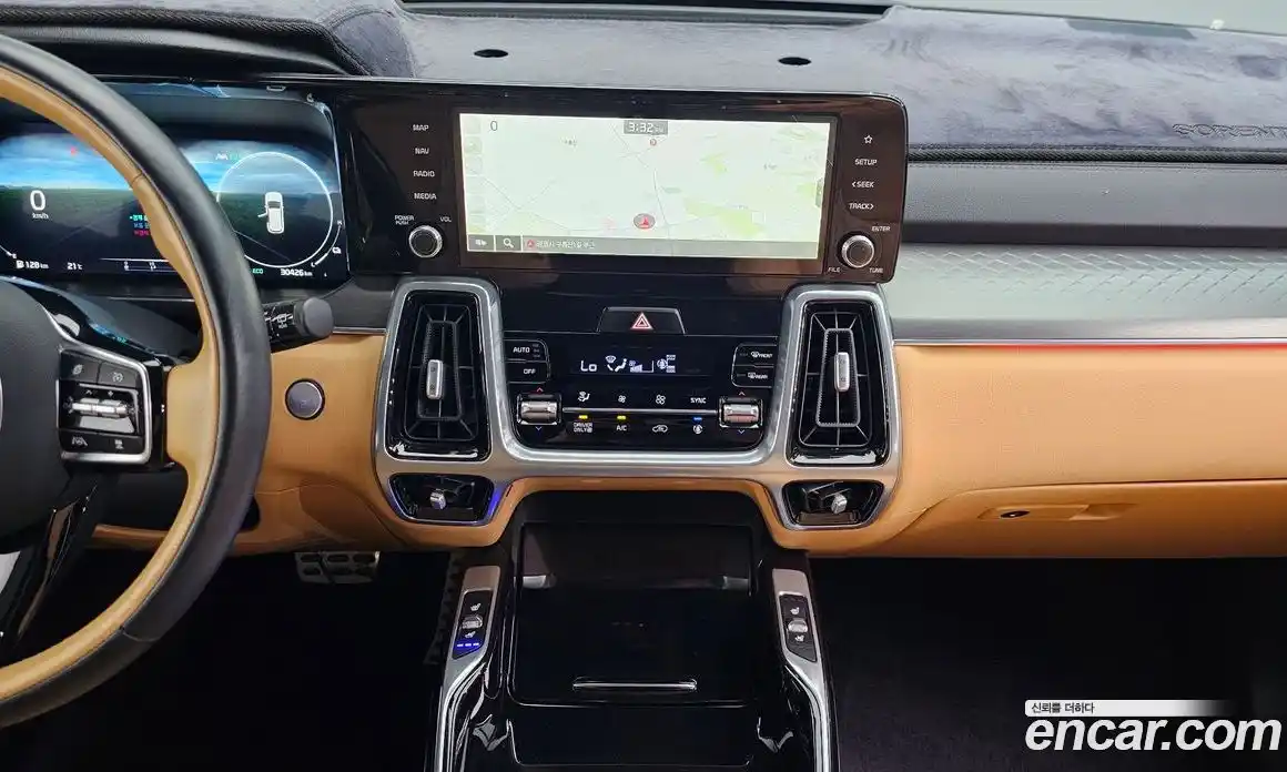 Kia Sorento 2023 1.6 автомат (гидро), фото 18