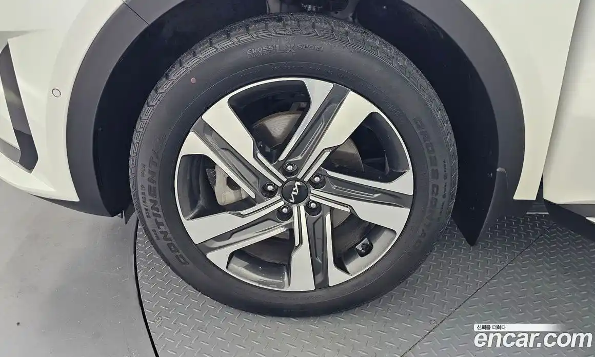 Kia Sorento 2023 1.6 автомат (гидро), фото 5
