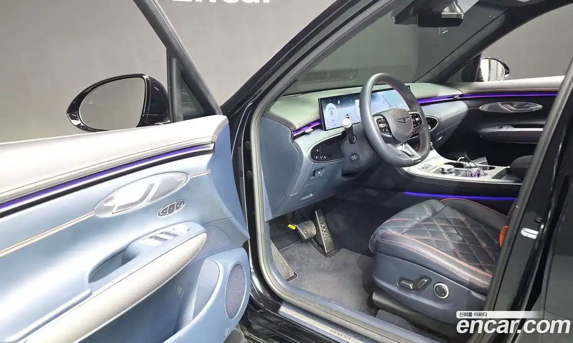 Genesis GV70 2024 2.5 гидро, фото 13