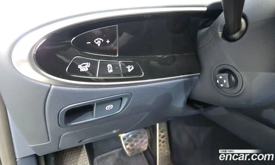 Genesis GV70 2024 2.5 гидро, фото 24