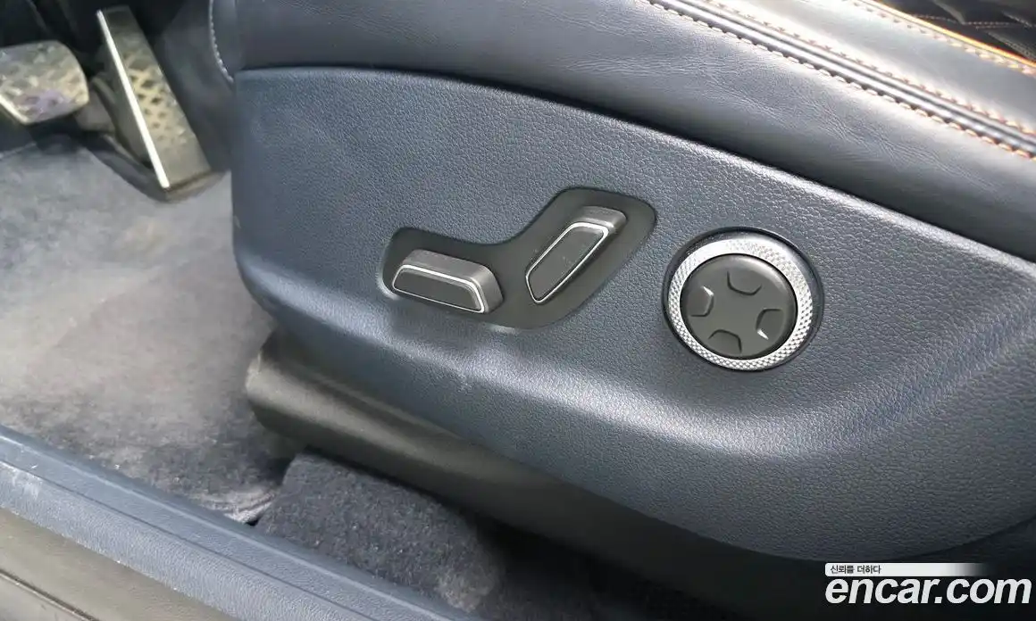 Genesis GV70 2024 2.5 гидро, фото 31