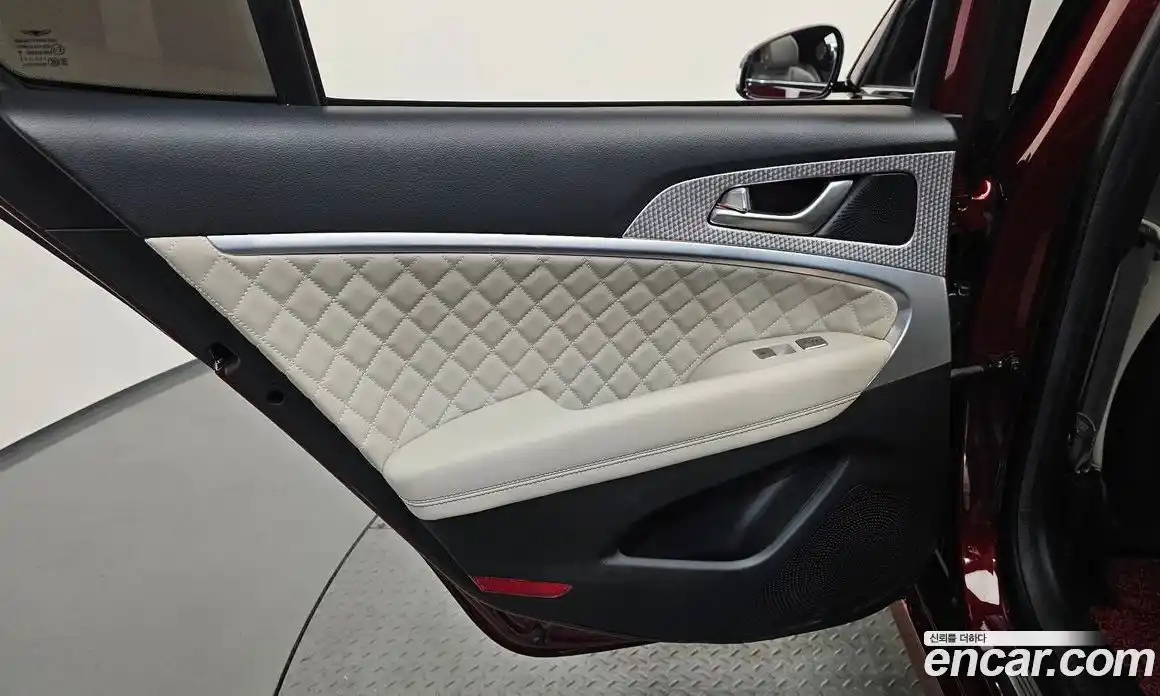 Genesis G70 2022 2.0 гидро, фото 15