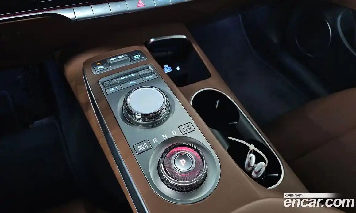 Genesis GV70 2021 2.5 гидро, фото 12