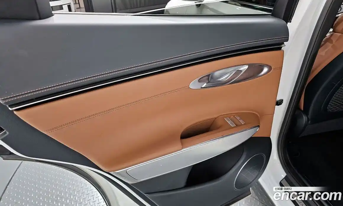 Genesis GV70 2021 2.5 гидро, фото 15