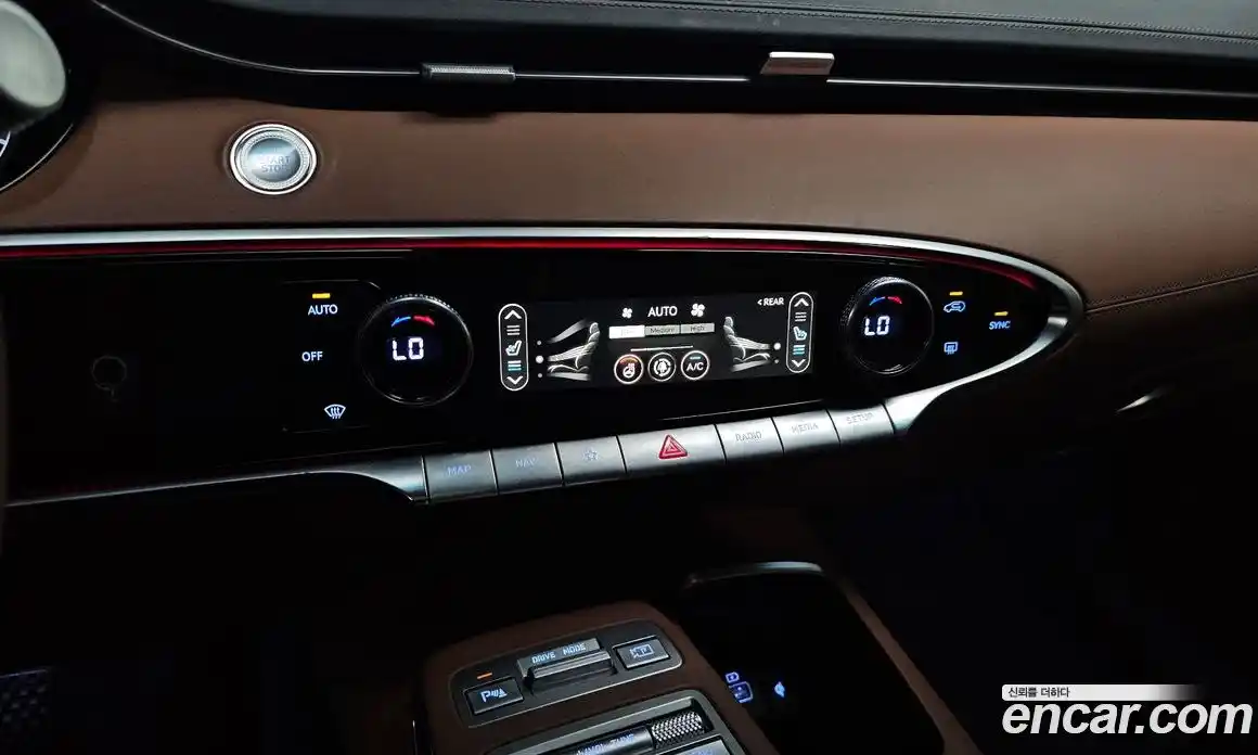 Genesis GV70 2021 2.5 гидро, фото 24