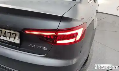 Audi A4 2019 2.0 автомат (гидро), миниатюра 9