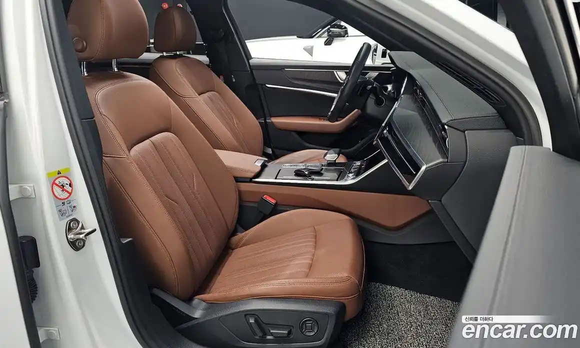 Audi A6 2020 2.0 автомат (гидро), фото 15