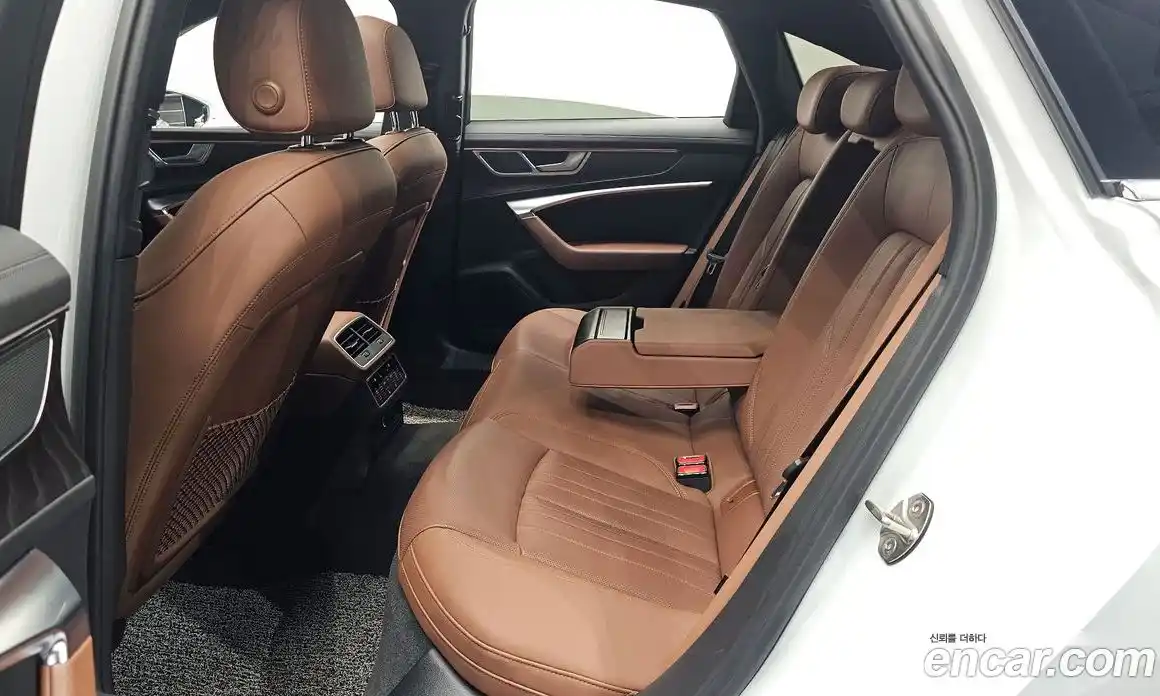 Audi A6 2020 2.0 автомат (гидро), фото 27