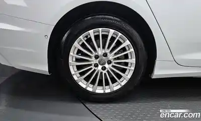 Audi A6 2020 2.0 автомат (гидро), миниатюра 4