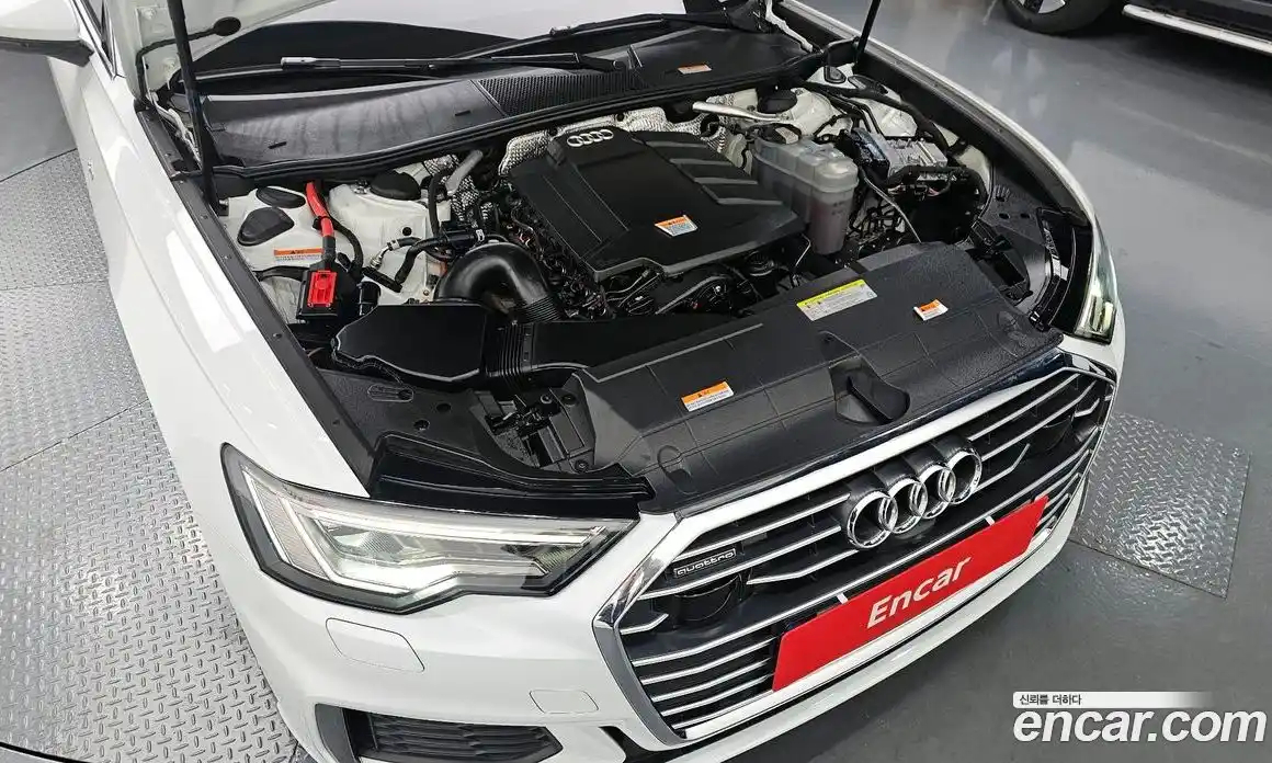Audi A6 2020 2.0 автомат (гидро), фото 5
