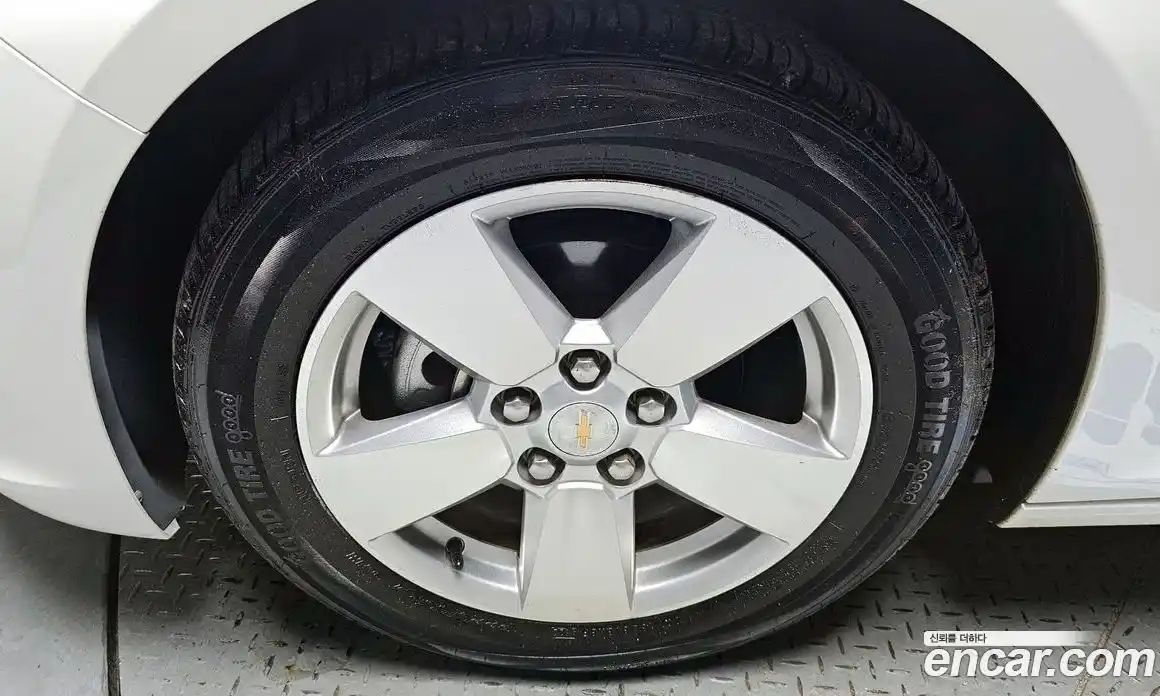 Chevrolet Malibu 2013 2.0 автомат (гидро), фото 5