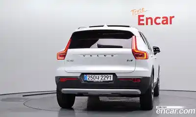 Volvo XC40 2024 2.0 автомат (гидро), миниатюра 4