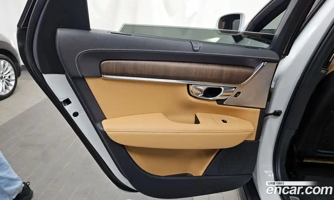 Volvo V90 2021 2.0 автомат (гидро), фото 15