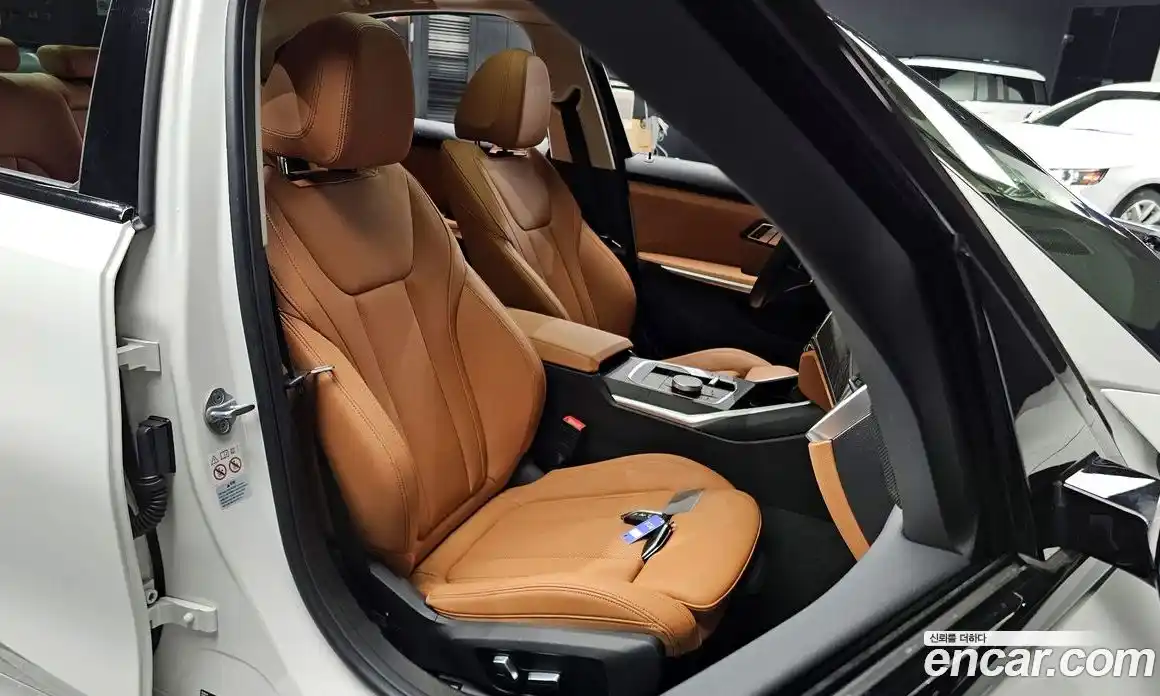 BMW 3-Series 2023 2.0 гидро, фото 16