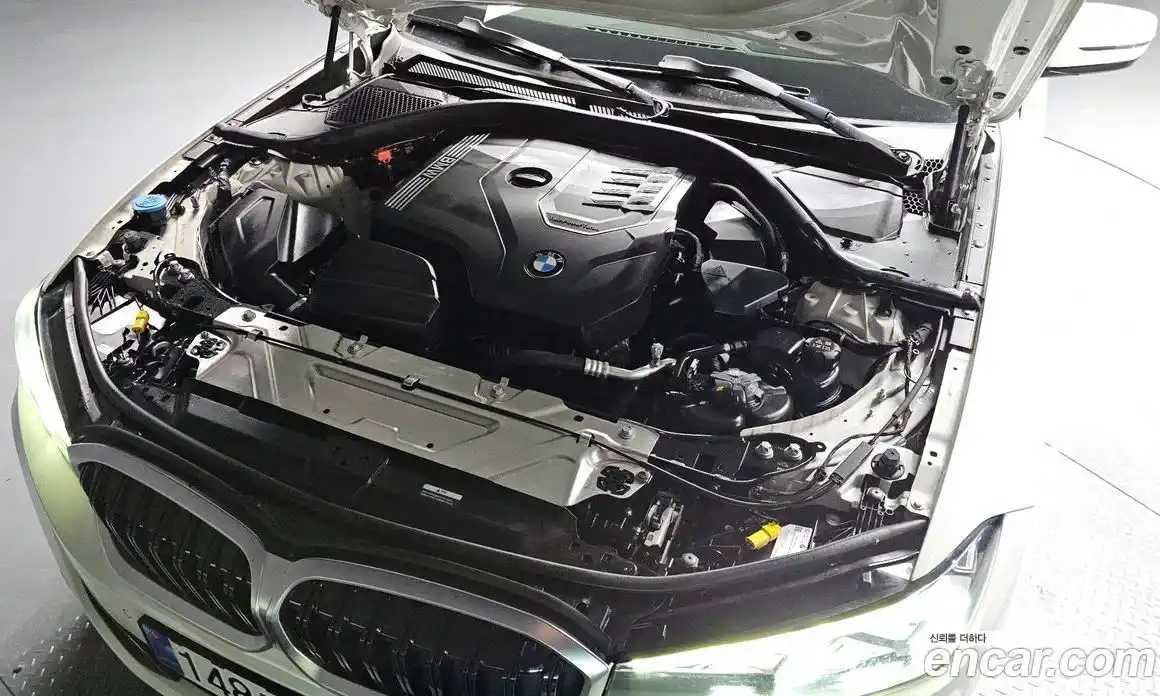 BMW 3-Series 2023 2.0 гидро, фото 5