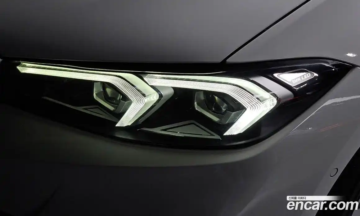 BMW 3-Series 2023 2.0 гидро, фото 7