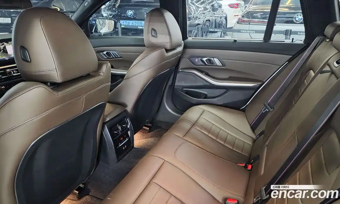 BMW 3-Series 2024 3.0 гидро, фото 20