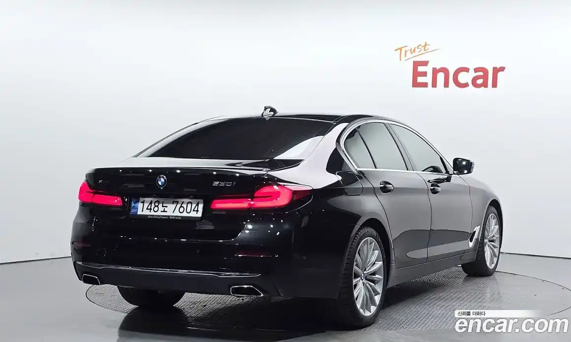 BMW 5-Series 2023 2.0 гидро, фото 1