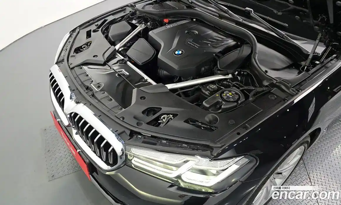 BMW 5-Series 2023 2.0 гидро, фото 5