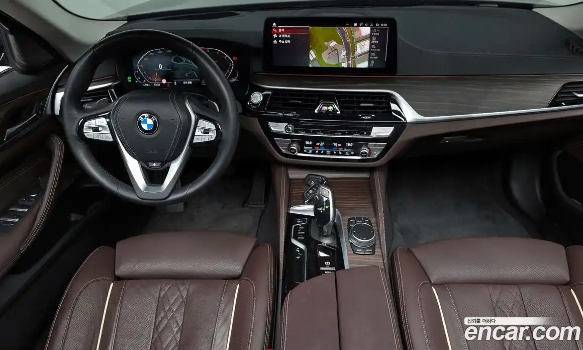 BMW 5-Series 2023 2.0 гидро, фото 9