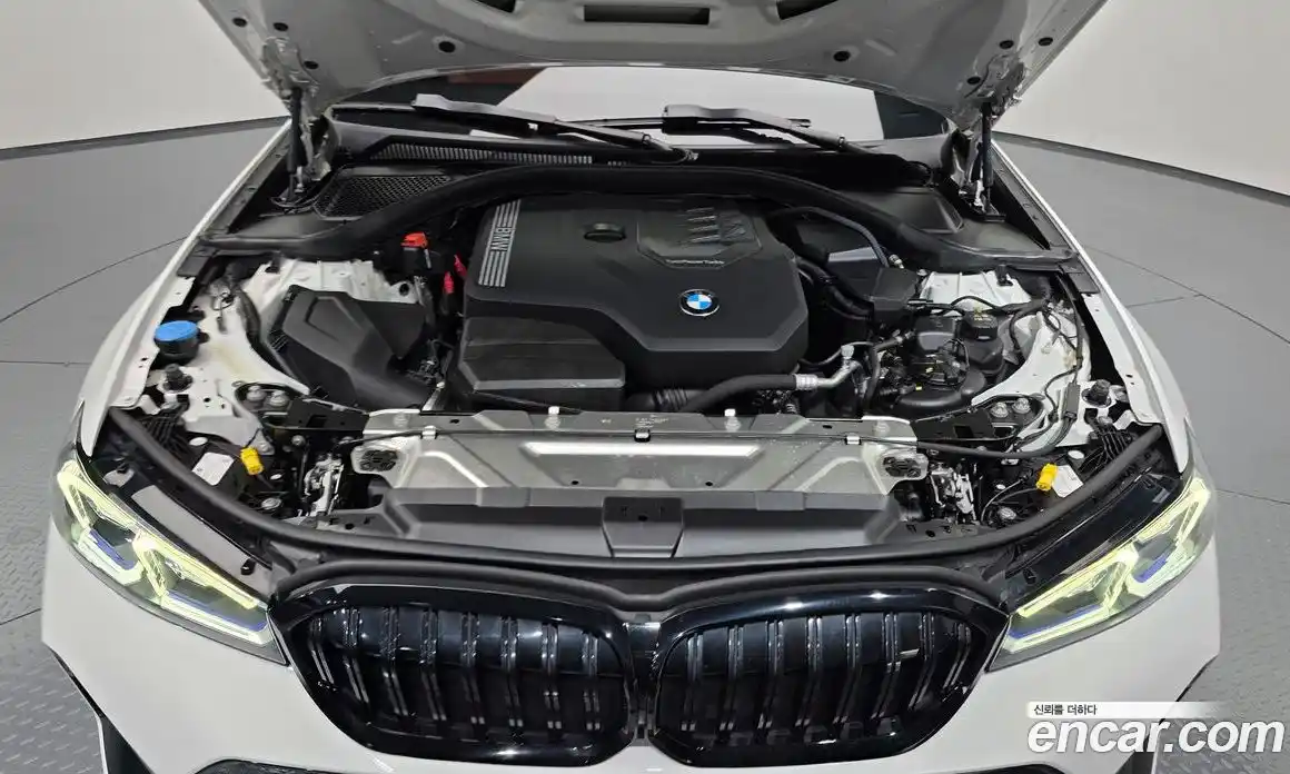 BMW 3-Series 2022 2.0 гидро, фото 5
