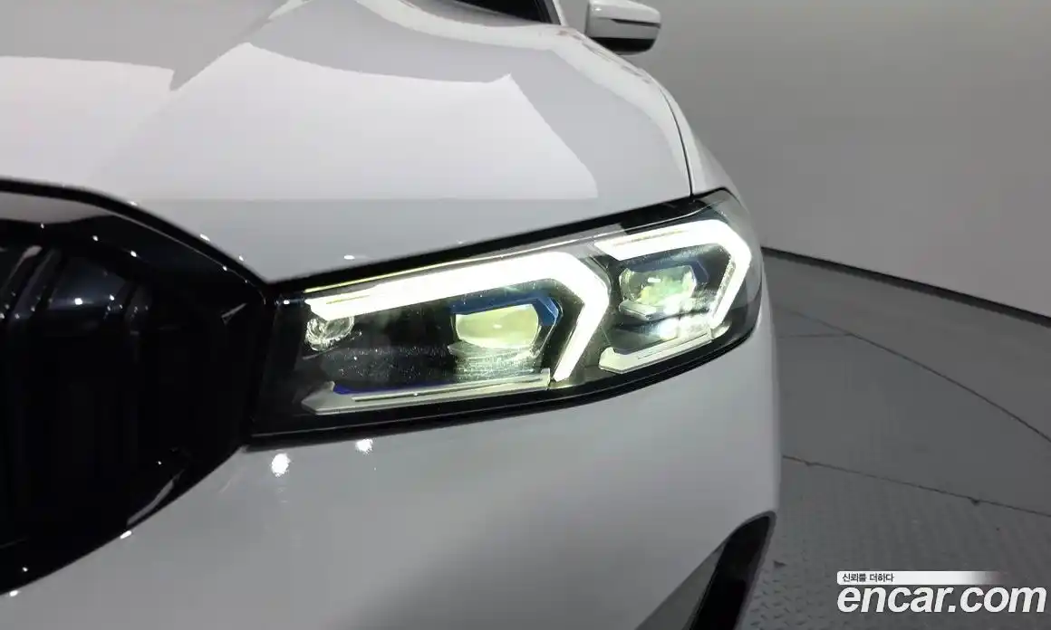 BMW 3-Series 2022 2.0 гидро, фото 7