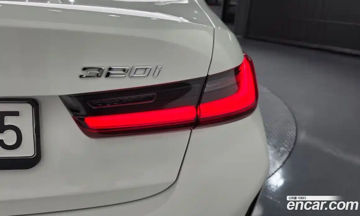 BMW 3-Series 2022 2.0 гидро, фото 8