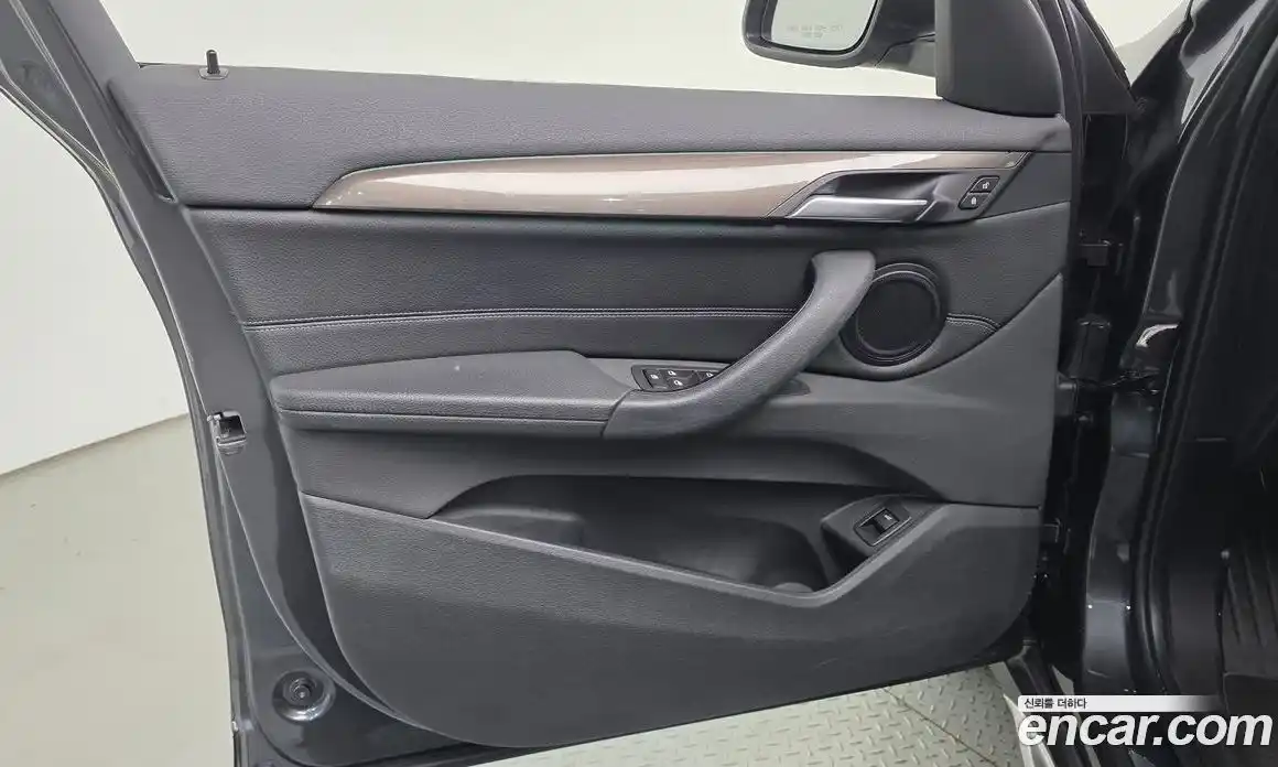 BMW X1 2020 2.0 гидро, фото 14