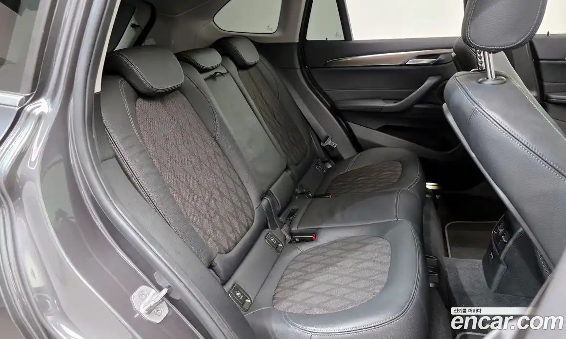 BMW X1 2020 2.0 гидро, фото 17