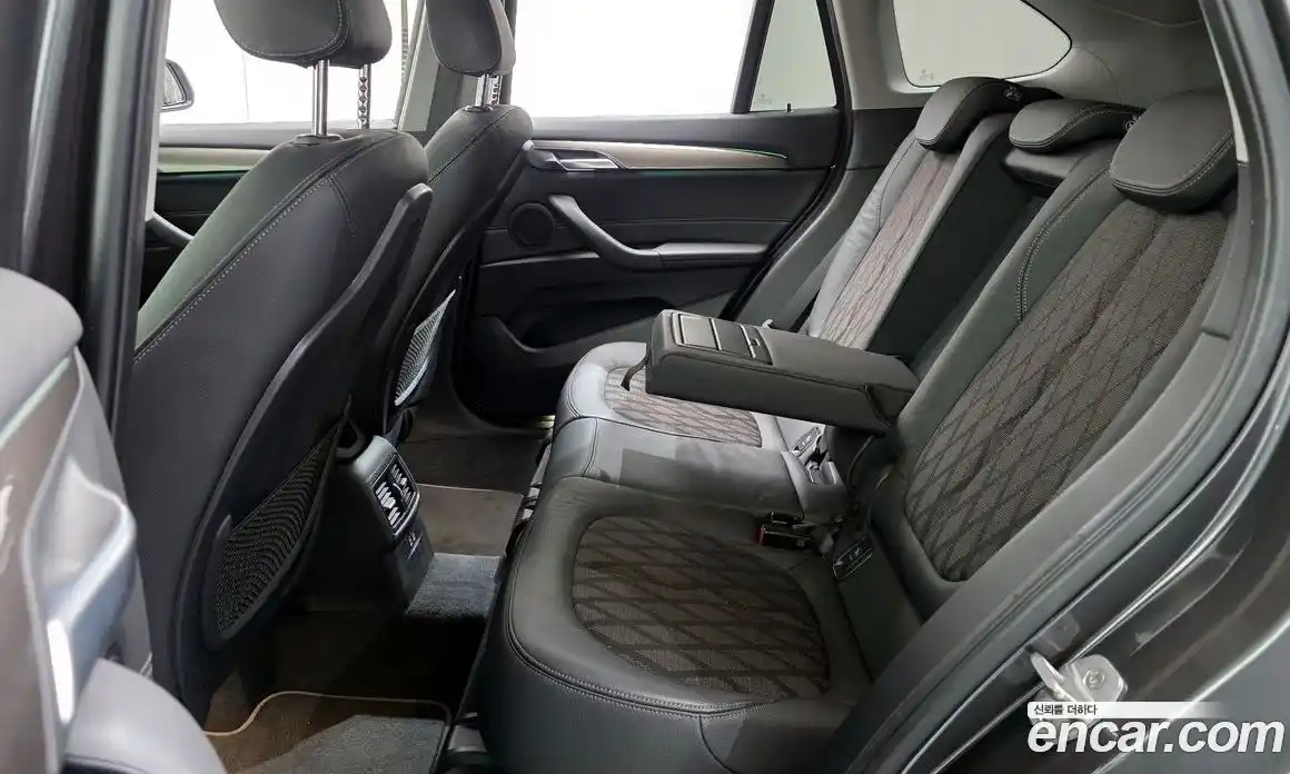 BMW X1 2020 2.0 гидро, фото 18