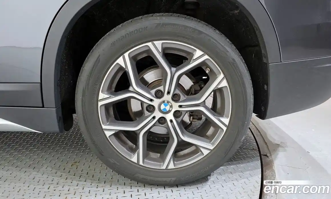 BMW X1 2020 2.0 гидро, фото 7