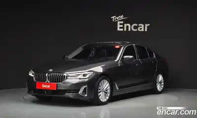 BMW 5-Series, 2022