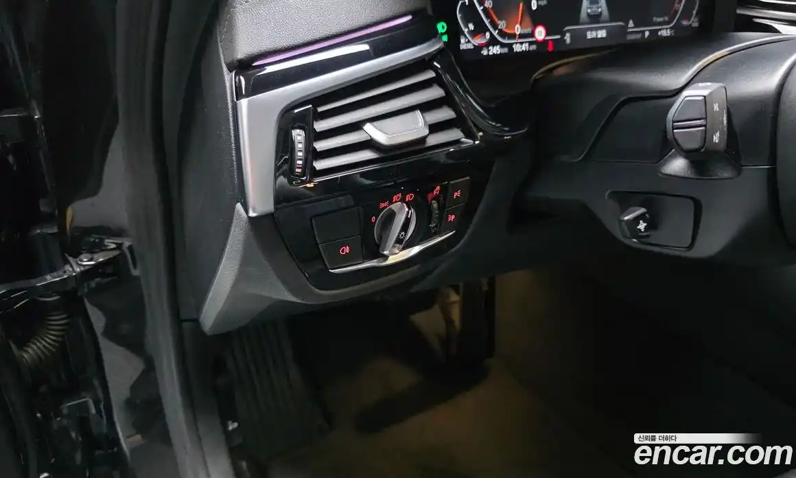 BMW 5-Series 2022 2.0 гидро, фото 21