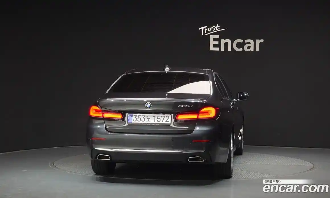 BMW 5-Series 2022 2.0 гидро, фото 4