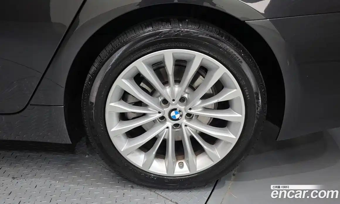 BMW 5-Series 2022 2.0 гидро, фото 7