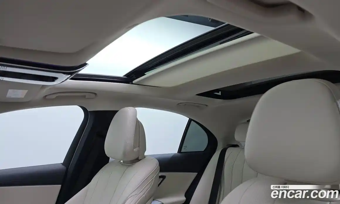 Mercedes-Benz E-Class 2025 2.0 гидро, фото 15