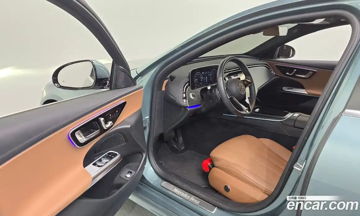 Mercedes-Benz E-Class 2025 2.0 гидро, фото 10