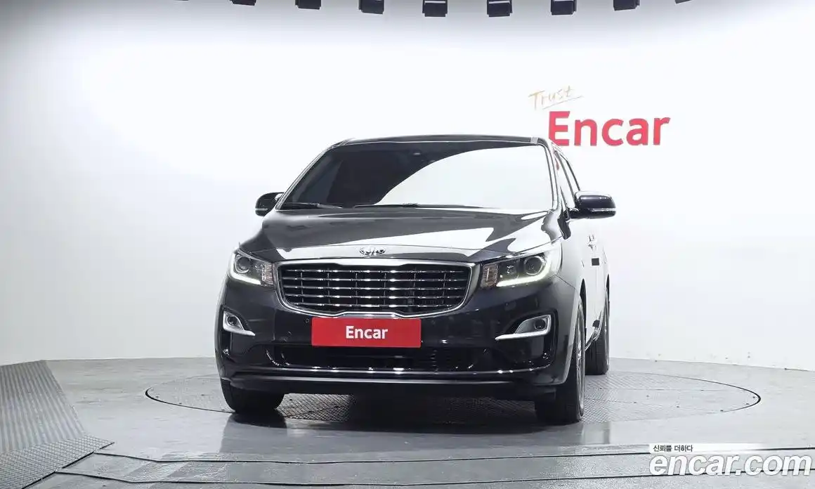 Kia Carnival 2019 2.2 автомат (гидро), фото 3