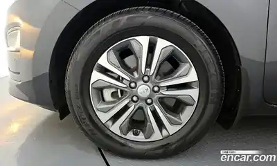 Kia Carnival 2019 2.2 автомат (гидро), миниатюра 5