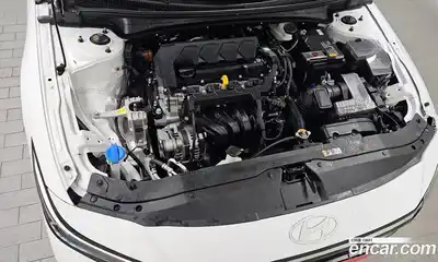 Hyundai Avante 2024 1.6 автомат (гидро), миниатюра 6