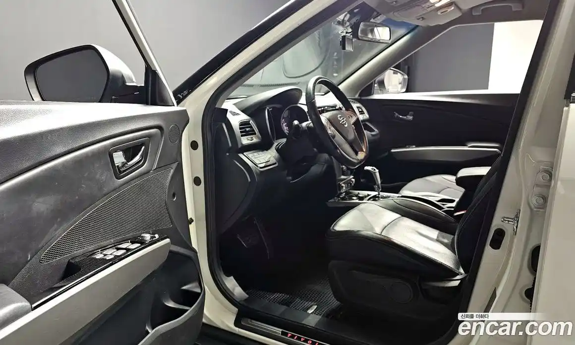SsangYong TIBOLI 2016 1.6 автомат (гидро), фото 12