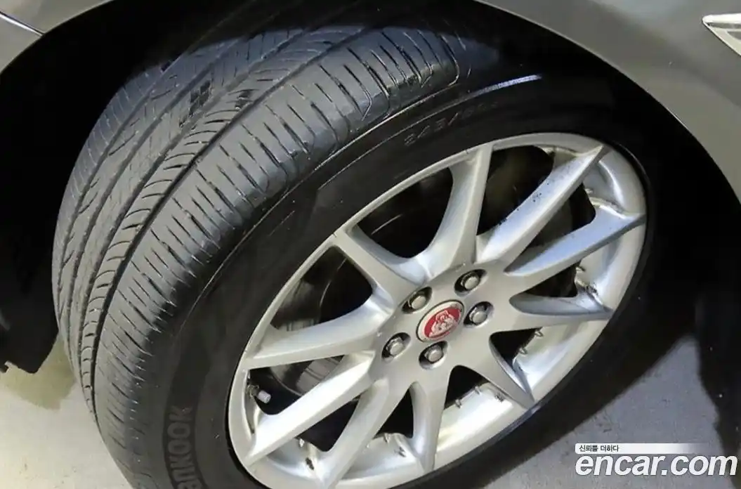 Jaguar XJ 2015 2.0 гидро, фото 20