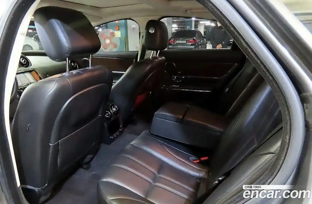 Jaguar XJ 2015 2.0 гидро, фото 7
