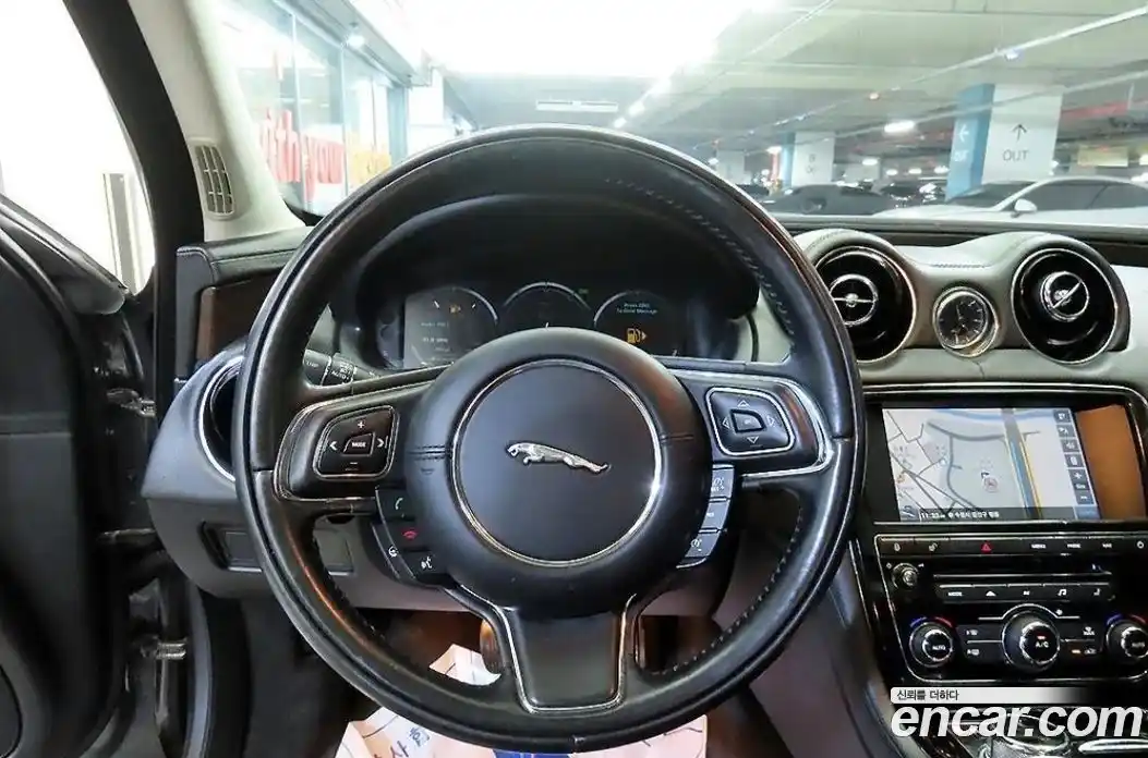Jaguar XJ 2015 2.0 гидро, фото 8