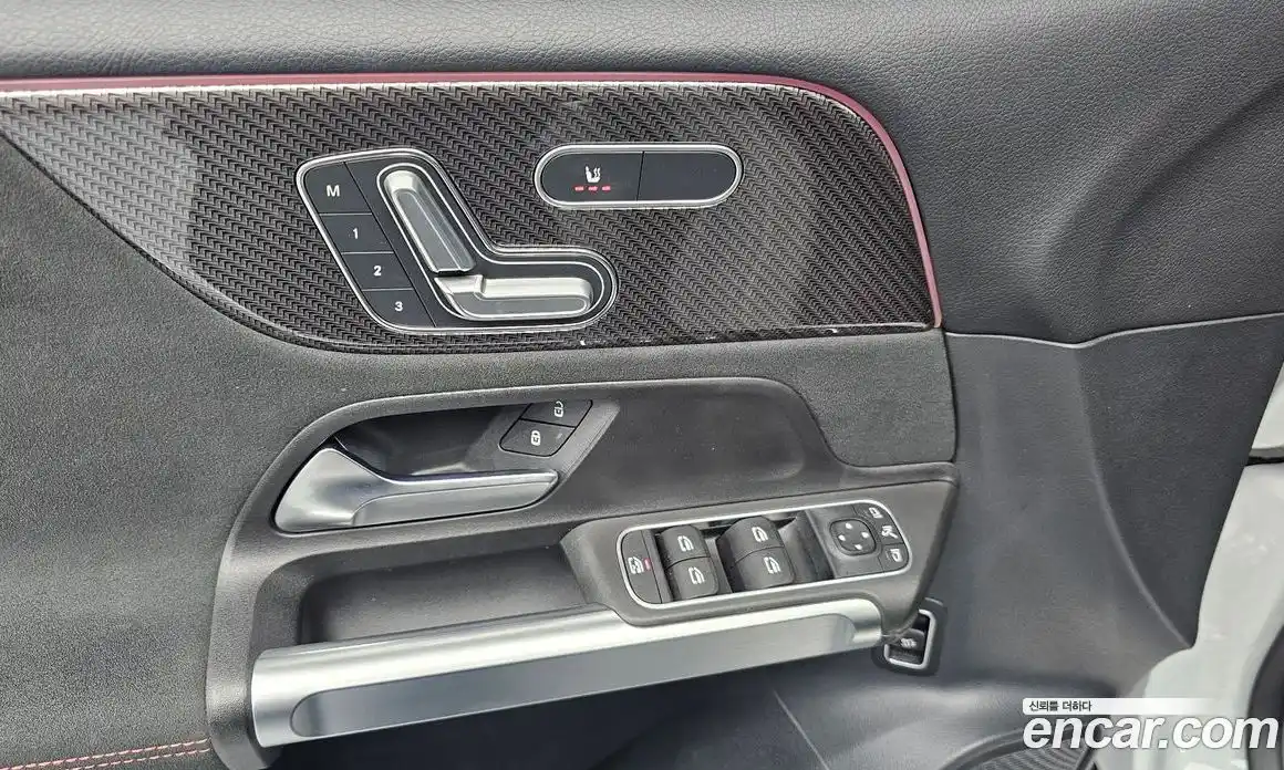 Mercedes-Benz GLB-Class 2022 2.0 гидро, фото 28