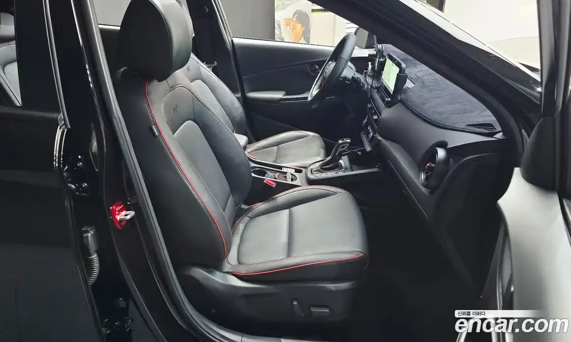 Hyundai Kona 2022 1.6 гидро, фото 12