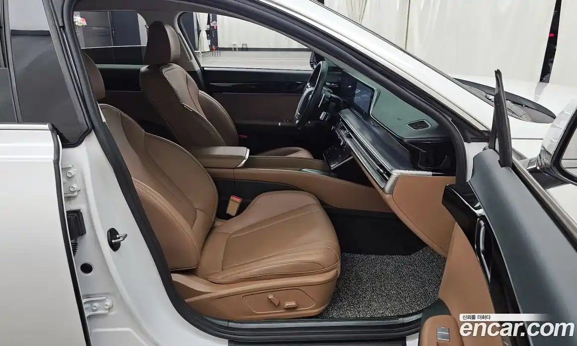 Hyundai Grandeur 2023 2.5 автомат (гидро), фото 11