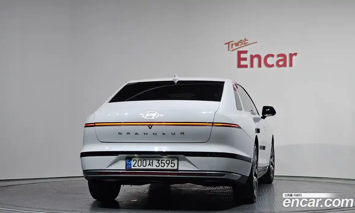 Hyundai Grandeur 2023 2.5 автомат (гидро), фото 4