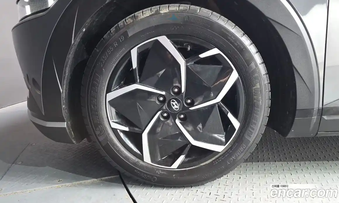 Hyundai Ioniq 5 2023 0.1 гидро, фото 5